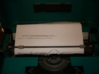 Teal Olivetti Studio 45 Vintage Typewriter With Hard Case 2