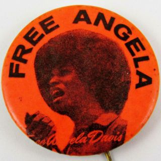 1971 Angela Davis Black Panther Civil Rights Activist Protest Pin Button