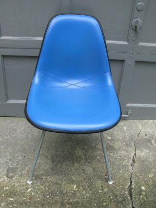 Vintage Herman Miller Mid - Century Modern Fiberglass Naugahyde Blue Shell Chair