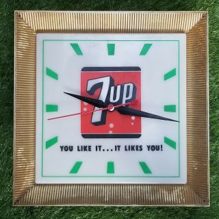 Vintage 7 - Up Wall Clock Light Advertisement " You Like It.  It Likes You " Square