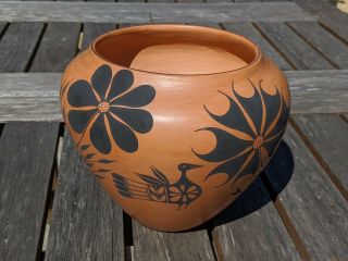 Vintage Native American Santo Domingo Micaceous Pottery Vase Mark Wayne Garcia