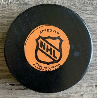 Vintage NHL Pittsburgh Penguins Viceroy Approved Game Puck 1970’s 3