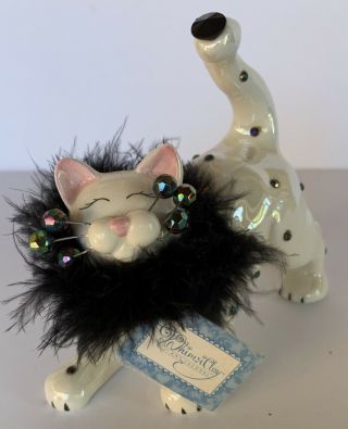 Amy Lacombe 2004 Whimsiclay Cats Luz Glamour Puss 86149 White Cat Sequins & Boa