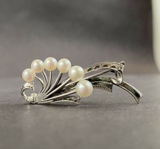 Vintage Mid Century Mikimoto 6 Pearl Sterling Silver Brooch Signed Box