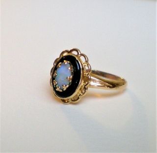 Vintage Solid 14K Yellow Gold Opal Black Onyx Flower Child Child ' s Ring 3
