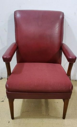 Vintage Mcm Gunlocke Leather Chair