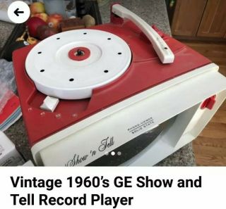 Vintage 1960’s General Electric Show N Tell Phono Viewer/Record Player,  6records 2
