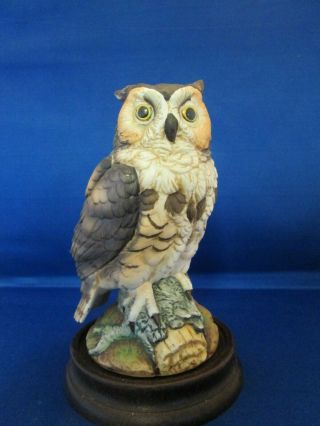 Andrea By Sadek Great Horned Owl Porcelain Bird Sculpture 7682 W/wood Base 1986