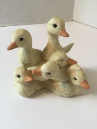 Vintage Homco Masterpiece Porcelain Baby Ducks Figurine C.  1988 Tamiki Mizuno