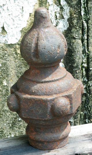 Old Antique Vintage Rusty Cast Iron Gothic Garden Finial Architectural Salvage