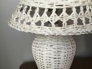 PR Vintage White WICKER TABLE LAMPS 25 