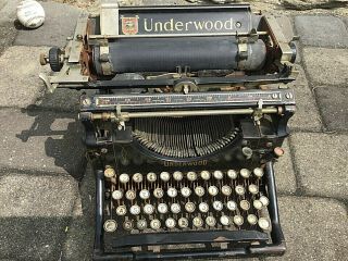 Underwood Typewriter No.  5 Vintage Antique From 1920 Standard Typewriter