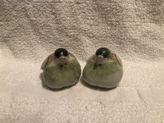 Vintage Unbranded Little Chubby Fat Bird Salt And Pepper Shakers
