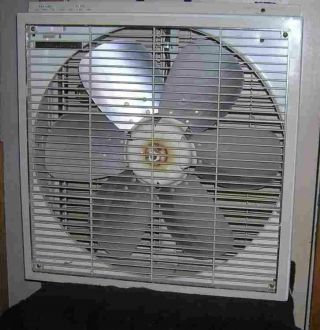 1960’s Vintage Lakewood Penncrest 300 Reversible Thermostatic Window Fan,  Vgc