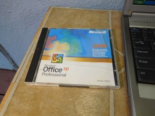 Vintage Dell Latitude D600 Laptop Windows XP Pro 1.  7Ghz 512MB 20GB 2