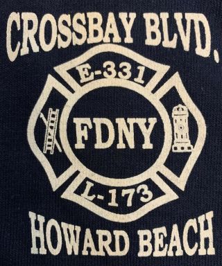 Fdny Nyc Fire Department York City T - Shirt Sz Youth M Queens Engine 331