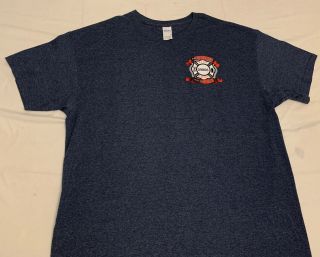 FDNY NYC Fire Department York City T - shirt L Brooklyn Engine 259 Queens 2