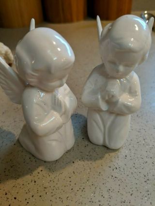 Vintage Napcoware 2 Kneeling Praying Angel Figurines White Porcel R2801 Japan