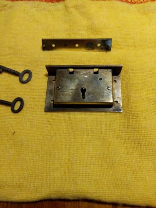 Hobbs & Co Antique Brass Cabinet Lock With 2 Keys