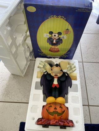 Disney Store Halloween Mickey Mouse Vampire Pumpkin Light Up Big Fig Figurine