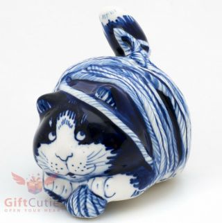 Gzhel Handpainted Porcelain Figurine Of A Cat Playing With A Yarn Гжель