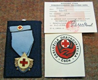 /czechoslovakia Czech Red Cross Medal With Documents,  1980s