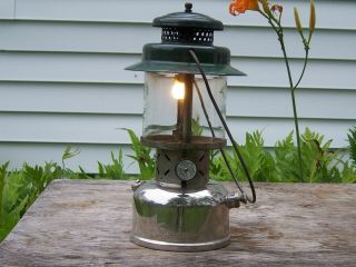 Vintage Coleman Lantern,  Model 237 Kerosene,  1950 