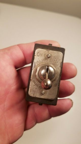 1930s Vintage Bakelite Electric Light Wall Switch