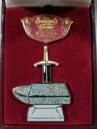 Wdcc Disney Classics Sword In The Stone Signed And Le 2 - Piece Pin Set