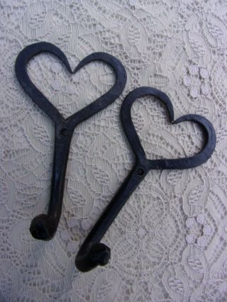 Heart Shaped 2 Vintage Hand Made Wrought Iron Hooks Hangers Country Home Decor