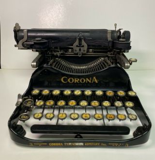 Vintage Corona Personal Writing Machine Foldable Typewriter & Case