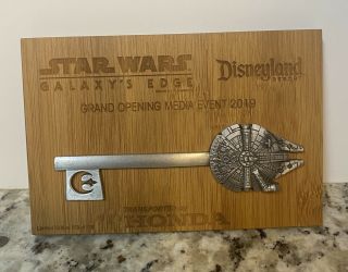 Limited Edition — Disneyland Star Wars Galaxy’s Edge — Media Opening Event Key