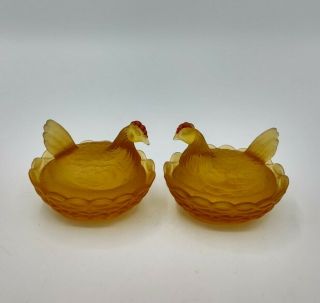 Vtg Pair Mini Satin Amber Glass Hen On Nest Covered Dish Salt Cellar Dip