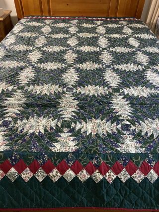 Oh My Goodness Vintage Handmade Pineapple Quilt Hand Quilted 86 " X 87 "