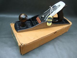 Vintage Stanley No 5 1/2 Jack Plane Old Woodworking Tool