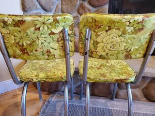 Vintage Set of 2 Utility Wood Spec.  Co.  1960 ' s Kitchen Dining room floral chairs 2