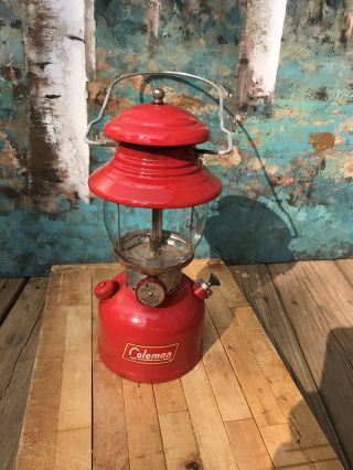 Vintage 1959 Coleman Red Model 200a Single Mantle Lantern