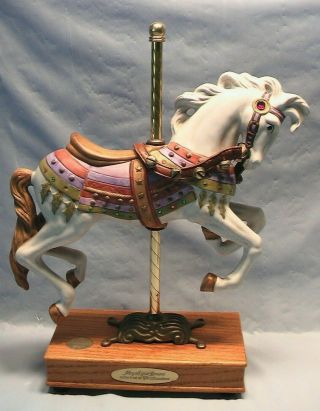 Carousel Waltz Horse Christmas Music Box Willitts 837 Porcelain Figurine Taiwan