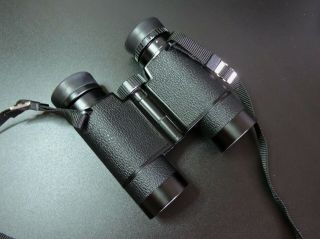 Vintage Nikon 9x30 6.  7 Binoculars w/case SN 942528 (70 2