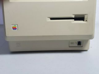 Vintage 1984 Apple MACINTOSH 128K model M001 computer. 3