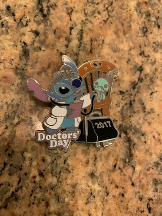 Disney Pin Doctors’ Day 2017 Stitch And Scrump