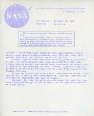 LUNAR LANDING TRAINING VEHICLE / Orig NASA 8x10 Press Photo - 1968 Crash 2