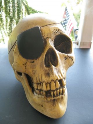 Vintage Randotti " Pirate Skull " 844 Still Glows In The Dark