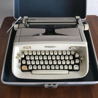 Vintage 1970s Royal Portable Typewriter With Case