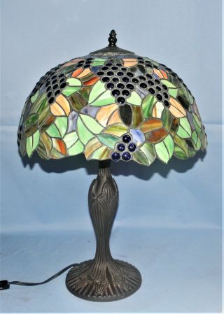 Vintage 16 " X24 " Tiffany Style Stained Glass Lamp Jewel Concord Grapes & Leaves