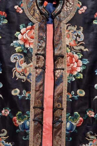 Chinese Embroidered Woman ' s Surcoat,  Moths And Florals,  Late Qing 2