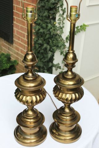 Pail Matching Mcm Vintage Brass Stiffel Urn Lamps Hollywood Regency 1081