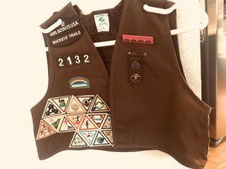 Vintage Girl Scouts Usa Buckeye Trails Vest W Patches,  Stars,  Pins,  Brownie