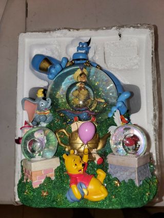 Disney Aladin Snow Globe Genie Winnie The Pooh Dumbo