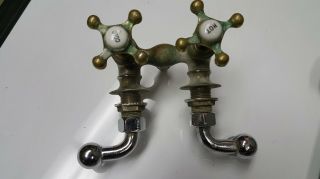 Vintage Claw Foot Bath Tub Brass Chrome Hot Cold Faucet Set